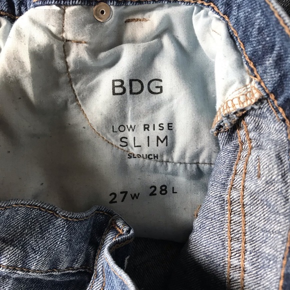 2/$12🔥 BDG Jeans Low Rise Slim Slouch Studs, 27 - Picture 6 of 6